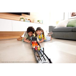 Hot Wheels Auto de juguete y pista, el vehículo Escape Chase de Batman de RacerVerse